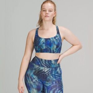 LULULEMON WUNDER TRAIN BRA C/D CUP